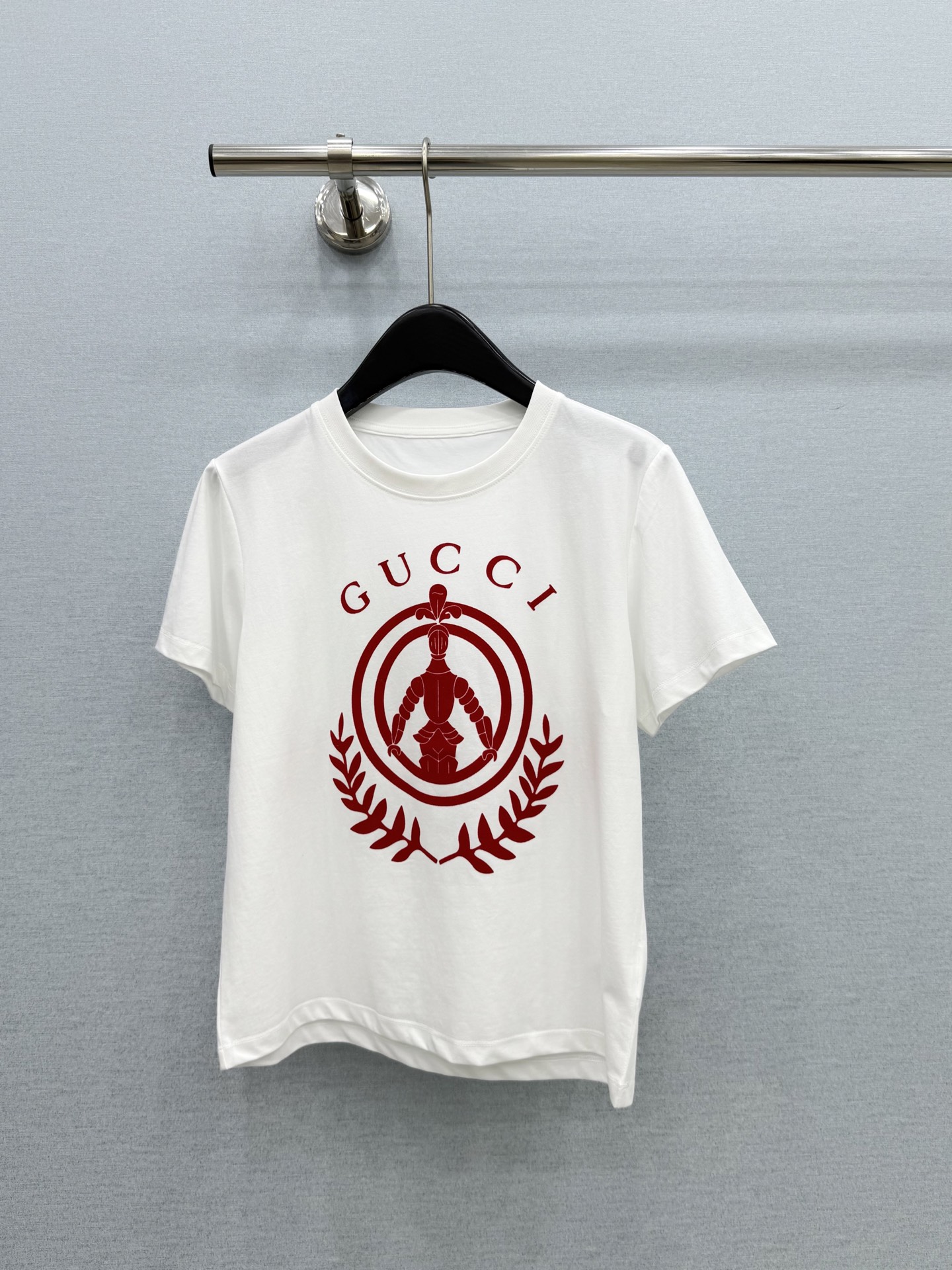 🛒𝐍𝐄𝐖 · 𝟐𝟎𝟐6/爆款现货【春夏上新】 Gu*｜2026新款印花T恤高订面料，百搭版型  ，上身的