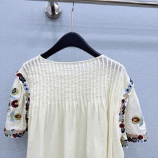 🛒𝐍𝐄𝐖 · 𝟐𝟎𝟐6/爆款现货原单品质 小众*|2026新品压褶刺绣衬衫精致版型,高级肌理细腻 极简 🛒𝐍𝐄𝐖 · 𝟐𝟎𝟐6/爆款现货原单品质 小众*|2026新品压褶刺绣衬衫精致版型,高级肌理细腻 极简