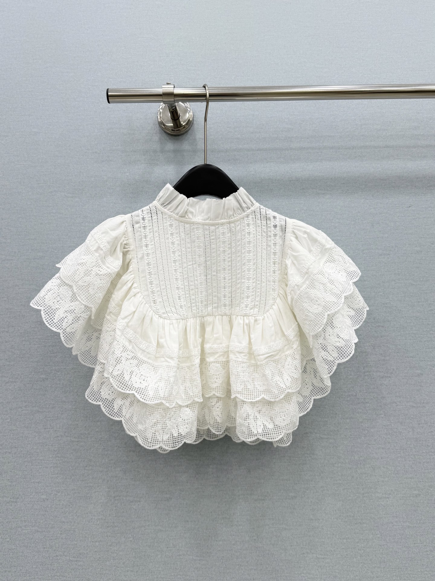 🛒𝐍𝐄𝐖 · 𝟐𝟎𝟐6/爆款现货原单品质  小众*｜2026新品飞飞袖水溶拼接衬衫高端设计 高级肌理细腻