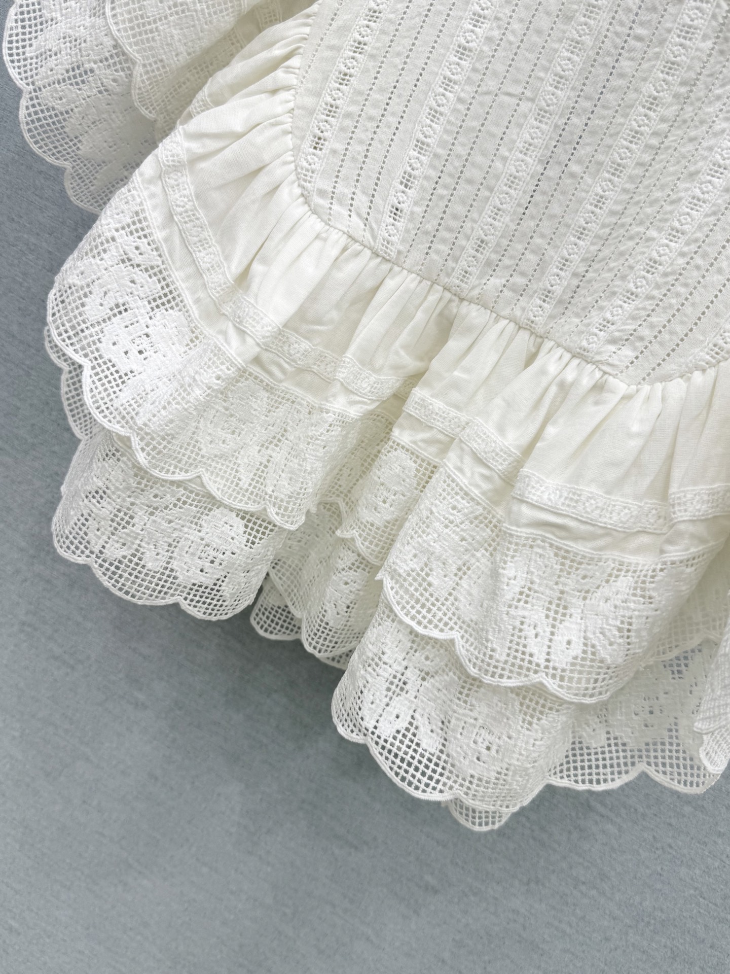 🛒𝐍𝐄𝐖 · 𝟐𝟎𝟐6/爆款现货原单品质  小众*｜2026新品飞飞袖水溶拼接衬衫高端设计 高级肌理细腻