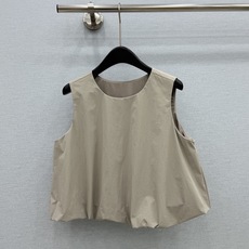 🛒𝐍𝐄𝐖 · 𝟐𝟎𝟐6/爆款现货原单品质 小众|26经典花苞兜兜背心老钱风极致穿搭最新系列单品 强烈推 🛒𝐍𝐄𝐖 · 𝟐𝟎𝟐6/爆款现货原单品质 小众|26经典花苞兜兜背心老钱风极致穿搭最新系列单品 强烈推