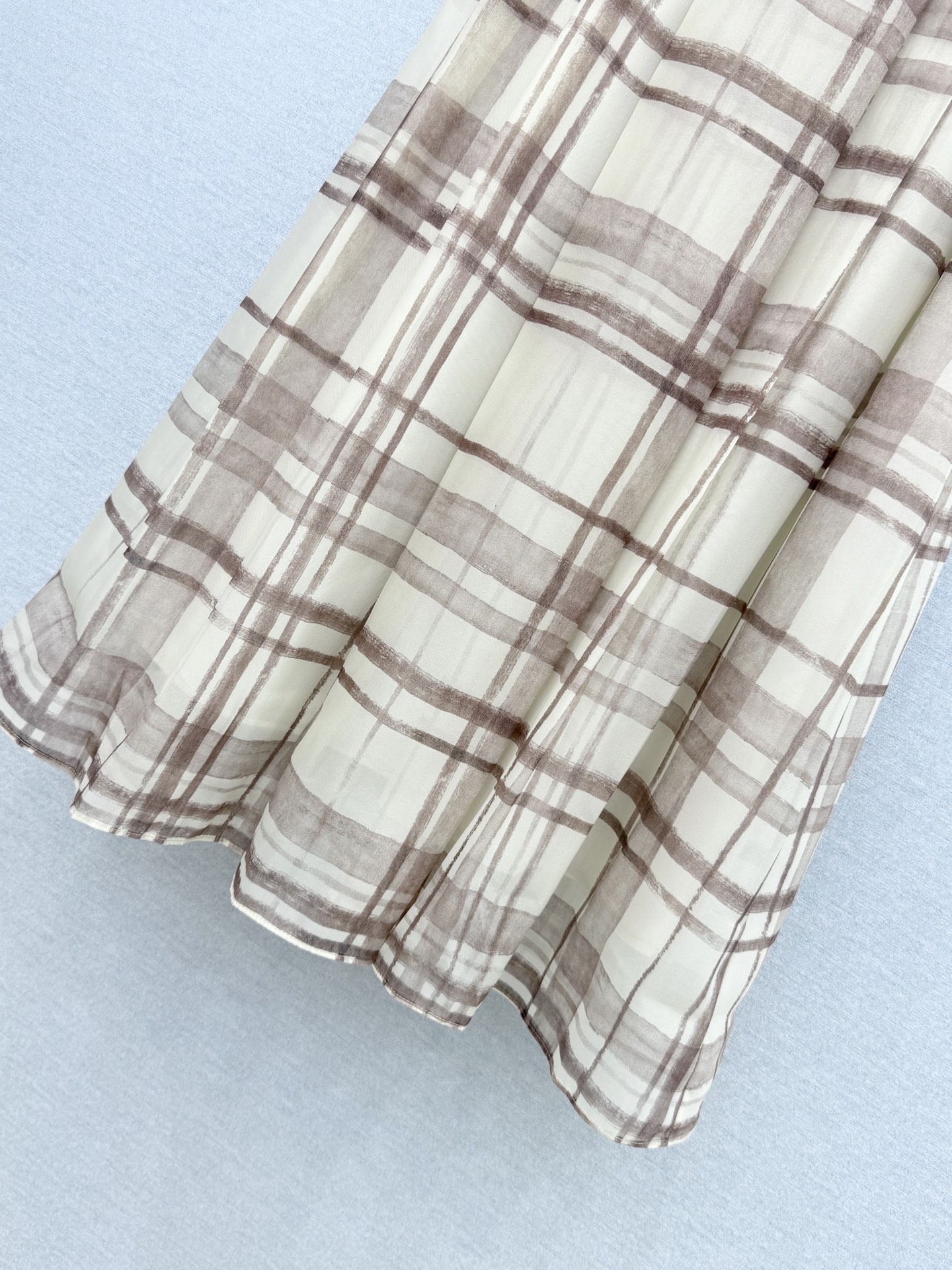 🛒𝐍𝐄𝐖 · 𝟐𝟎𝟐6/爆款现货原单品质  BC｜26经典格纹极简风半裙老钱风极致穿搭最新系列单品 强烈