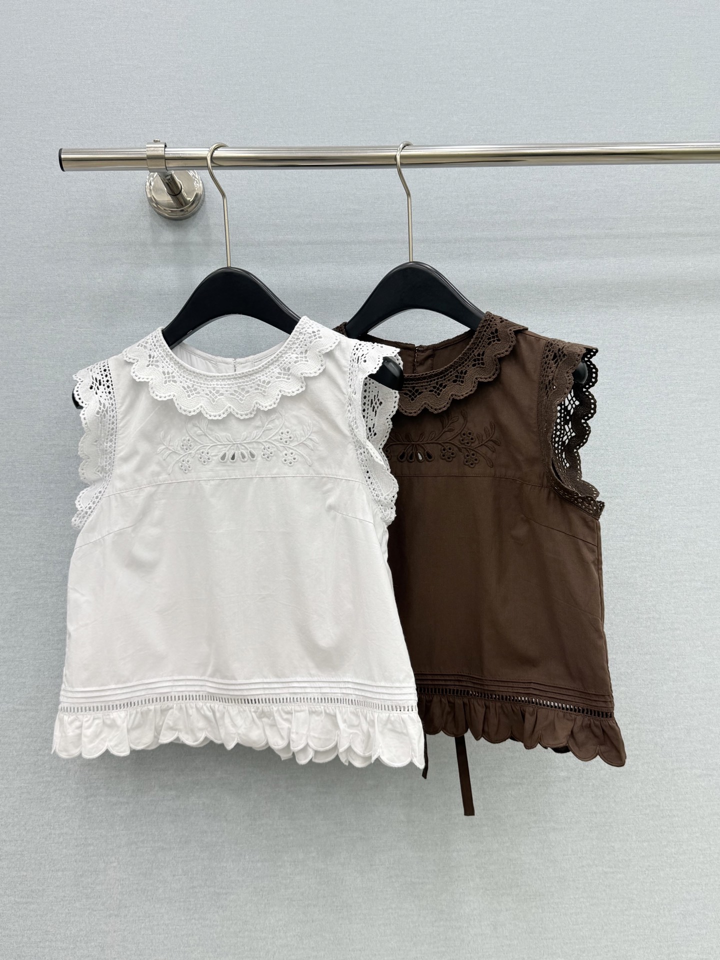 🛒𝐍𝐄𝐖 · 𝟐𝟎𝟐6/爆款现货原单品质 小众*｜2026新品花边水溶刺绣衬衫 精致版型，高级肌理细腻 