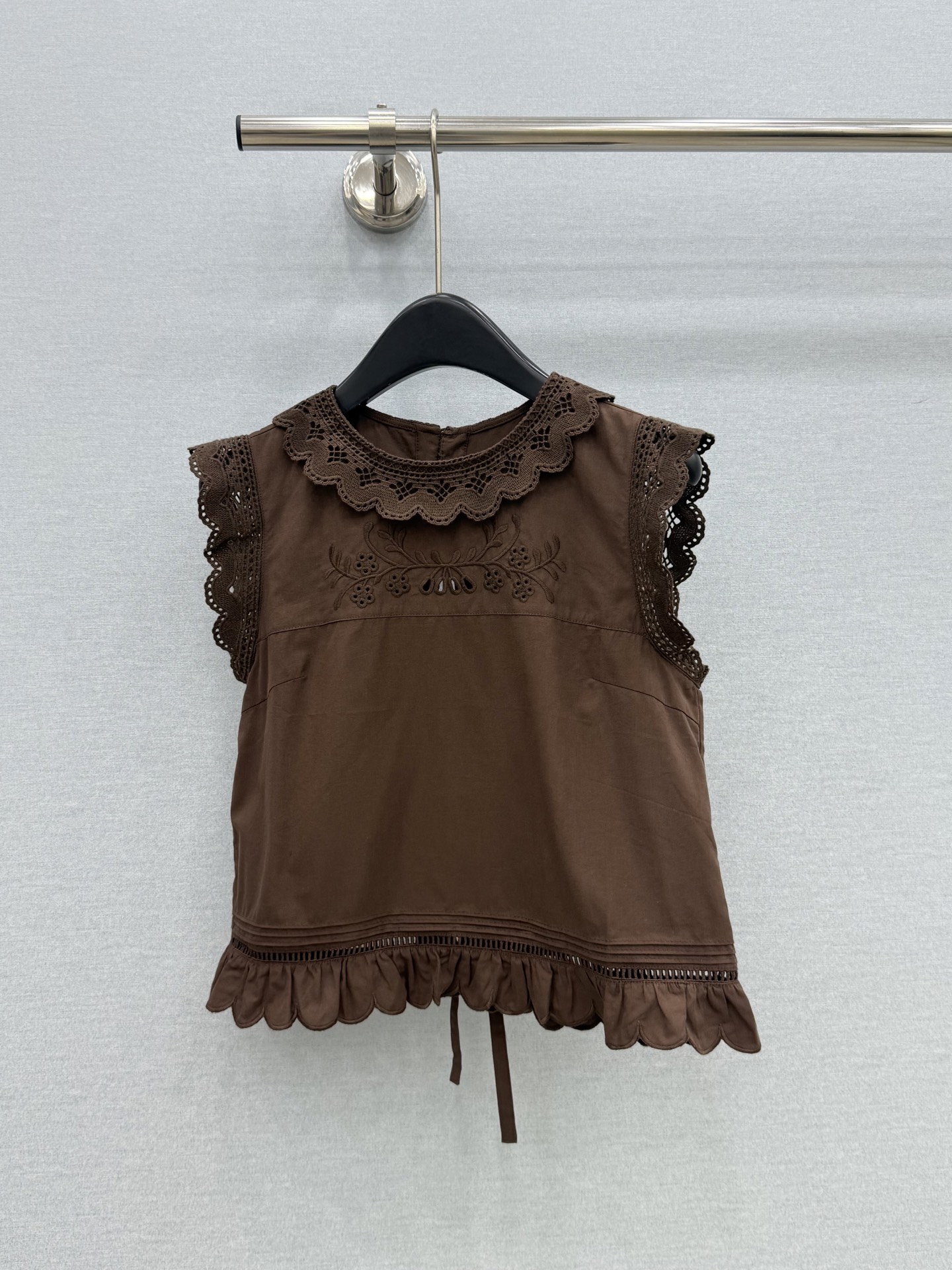 🛒𝐍𝐄𝐖 · 𝟐𝟎𝟐6/爆款现货原单品质 小众*|2026新品花边水溶刺绣衬衫 精致版型,高级肌理细腻 🛒𝐍𝐄𝐖 · 𝟐𝟎𝟐6/爆款现货原单品质 小众*|2026新品花边水溶刺绣衬衫 精致版型,高级肌理细腻