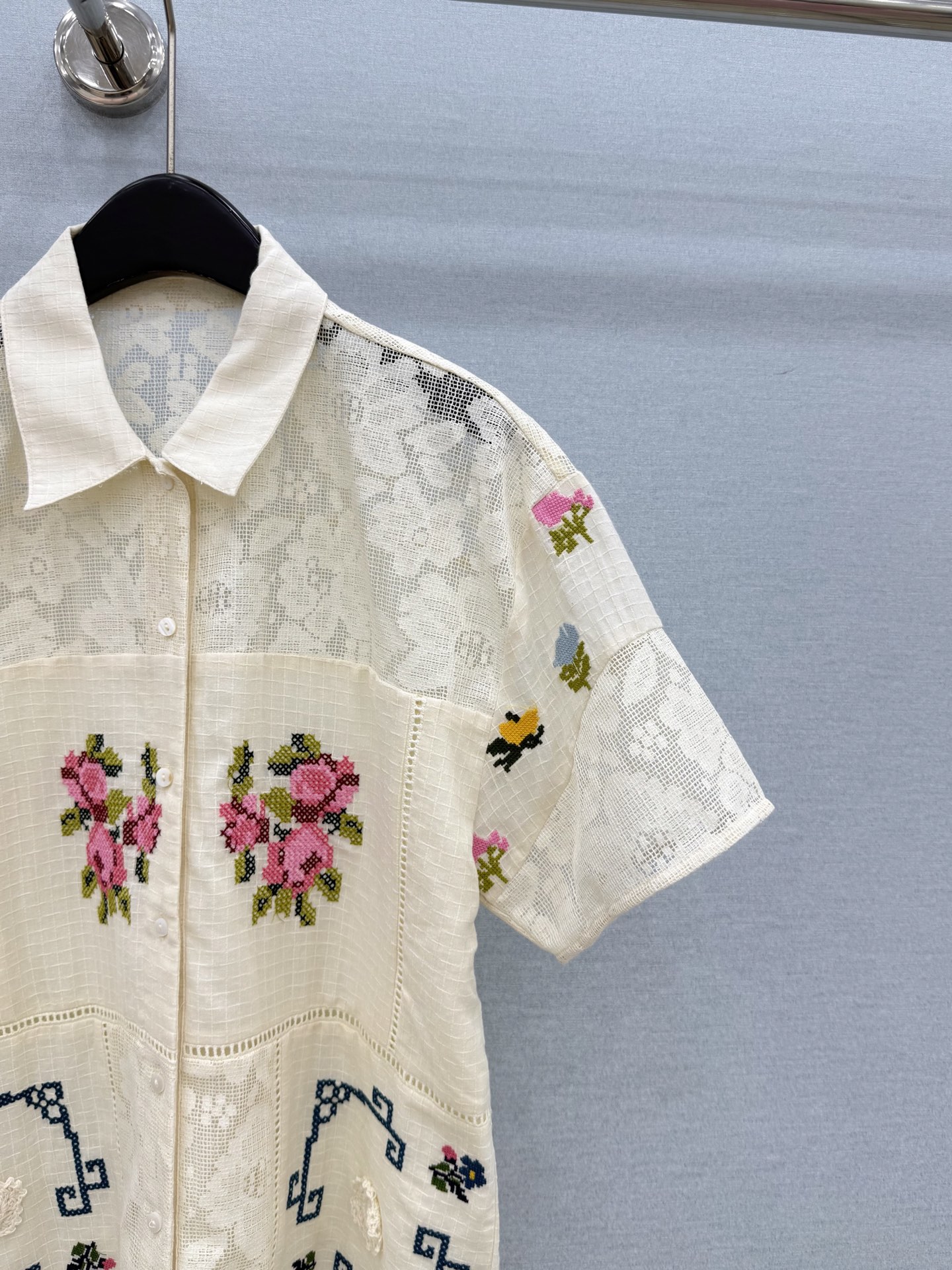 🛒𝐍𝐄𝐖 · 𝟐𝟎𝟐6/爆款现货原单品质  小众*｜2026新品蕾丝拼接刺绣衬衫精致版型，高级肌理细腻 