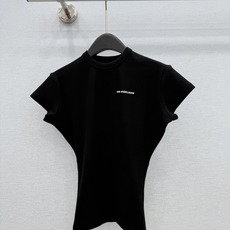 🛒𝐍𝐄𝐖 · 𝟐𝟎𝟐6/爆款现货【原版定制】Ann* |2026新品专柜圆领订制毛感𝑇𝑒𝑒定制YB材质 🛒𝐍𝐄𝐖 · 𝟐𝟎𝟐6/爆款现货【原版定制】Ann* |2026新品专柜圆领订制毛感𝑇𝑒𝑒定制YB材质