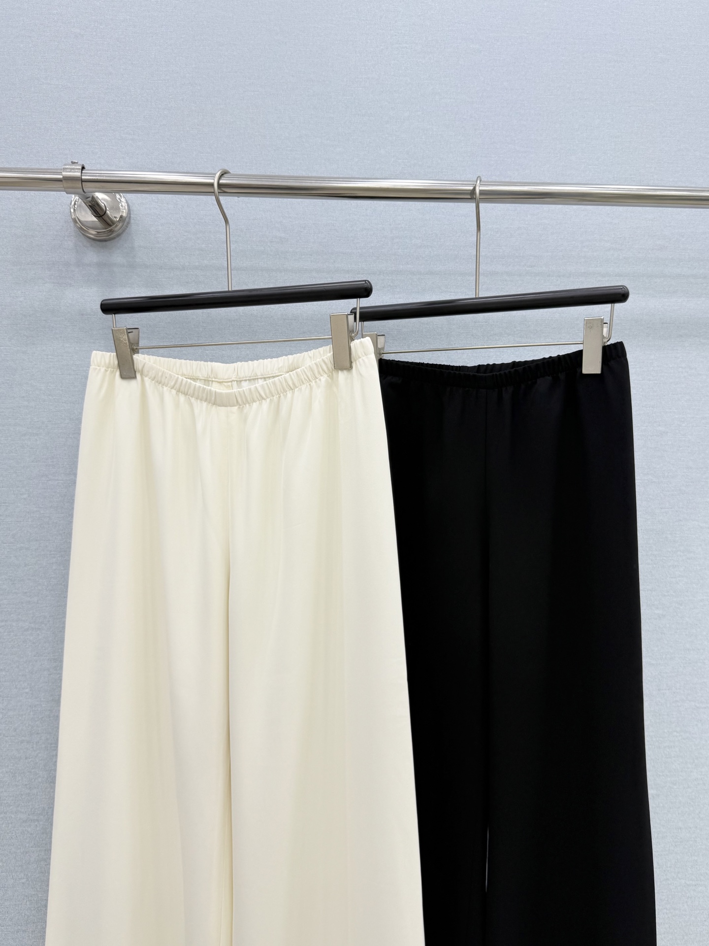 🛒𝐍𝐄𝐖 · 𝟐𝟎𝟐6/爆款现货【原版定制】The Ro* ｜2026新品专柜gala中腰 醋酸休闲裤定