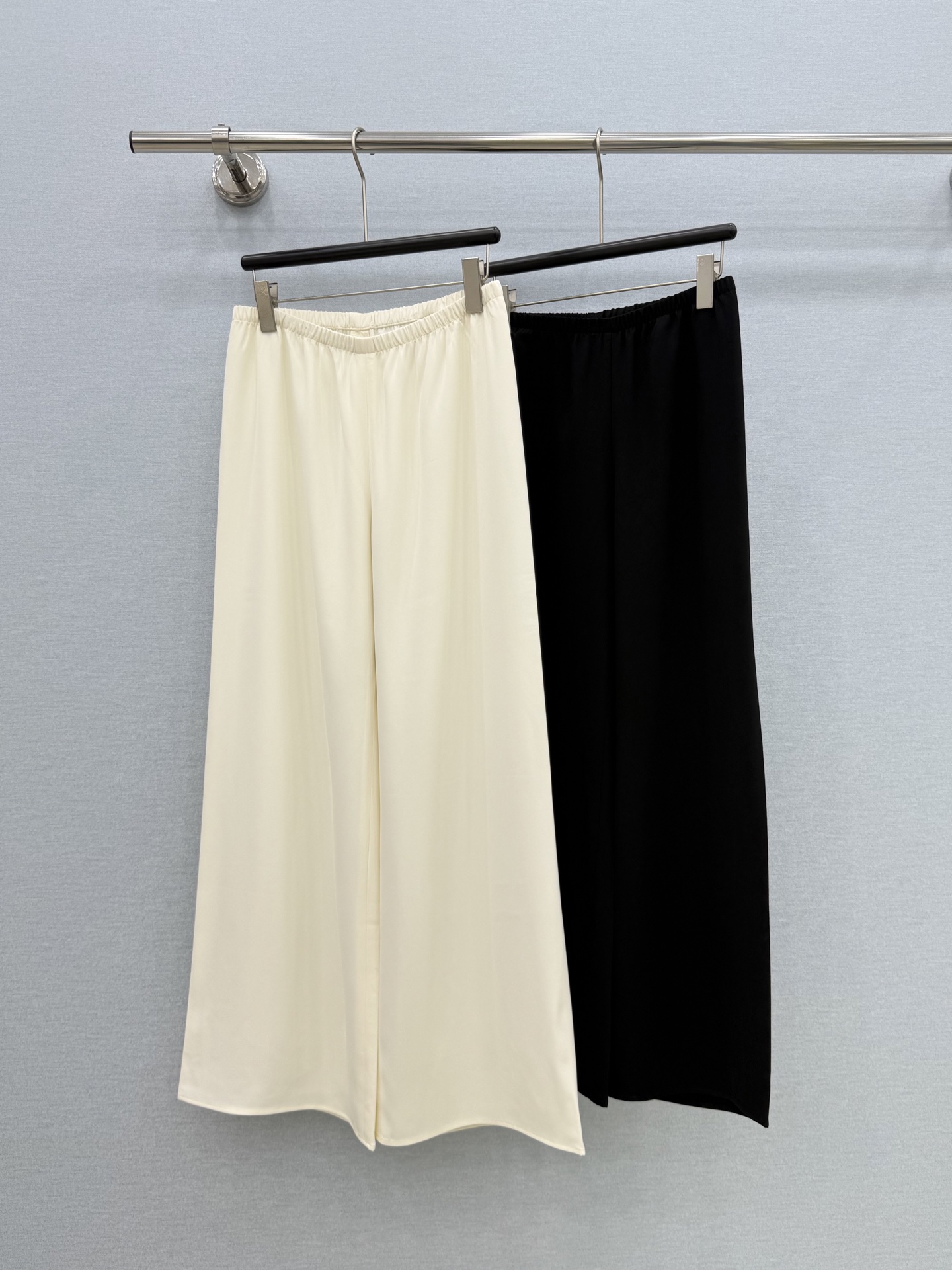 🛒𝐍𝐄𝐖 · 𝟐𝟎𝟐6/爆款现货【原版定制】The Ro* ｜2026新品专柜gala中腰 醋酸休闲裤定