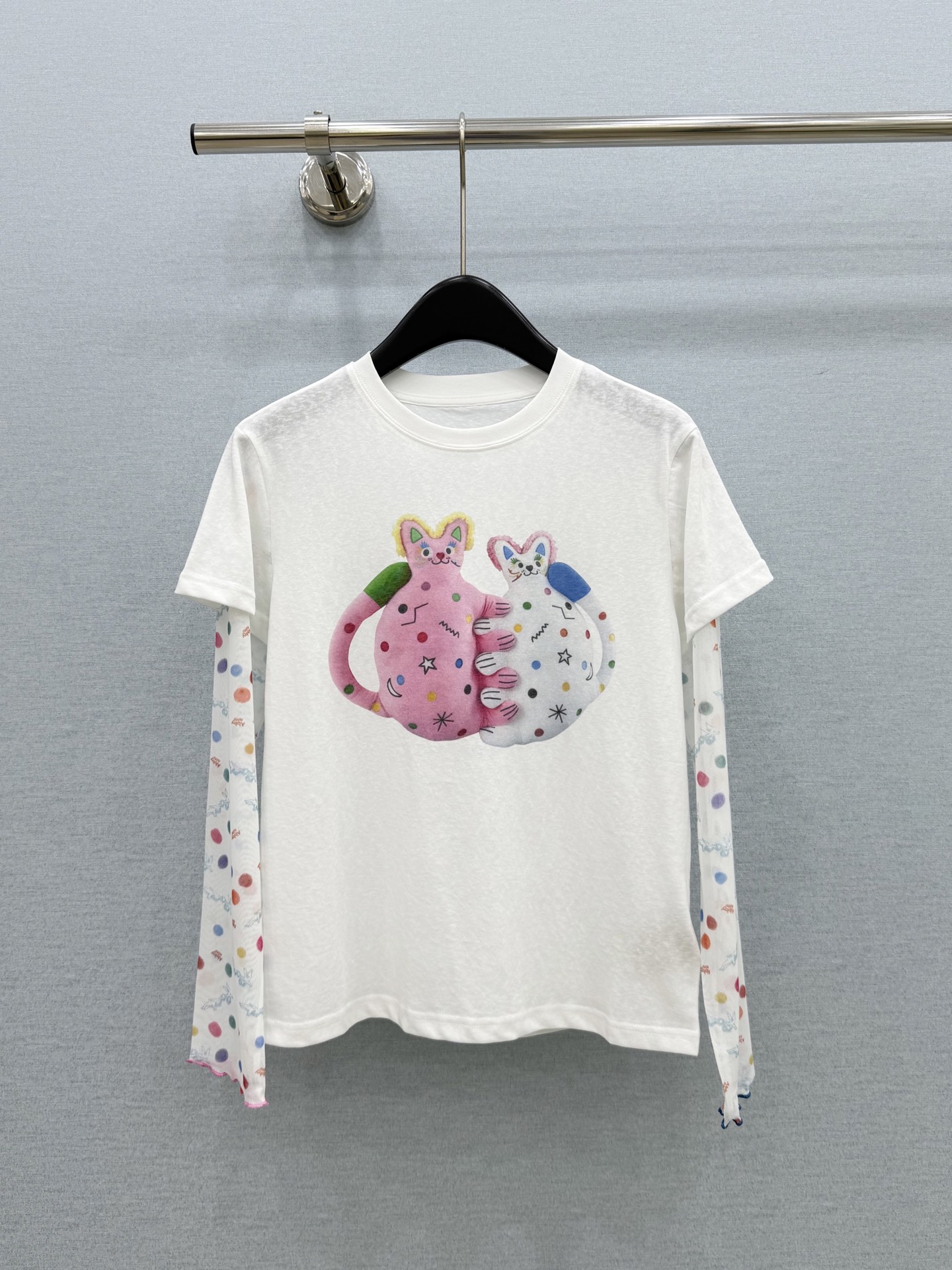 🛒𝐍𝐄𝐖 · 𝟐𝟎𝟐6/爆款现货【原单品质】 小众｜2026新款网纱拼接假两件长袖T高订面料，减龄百搭版