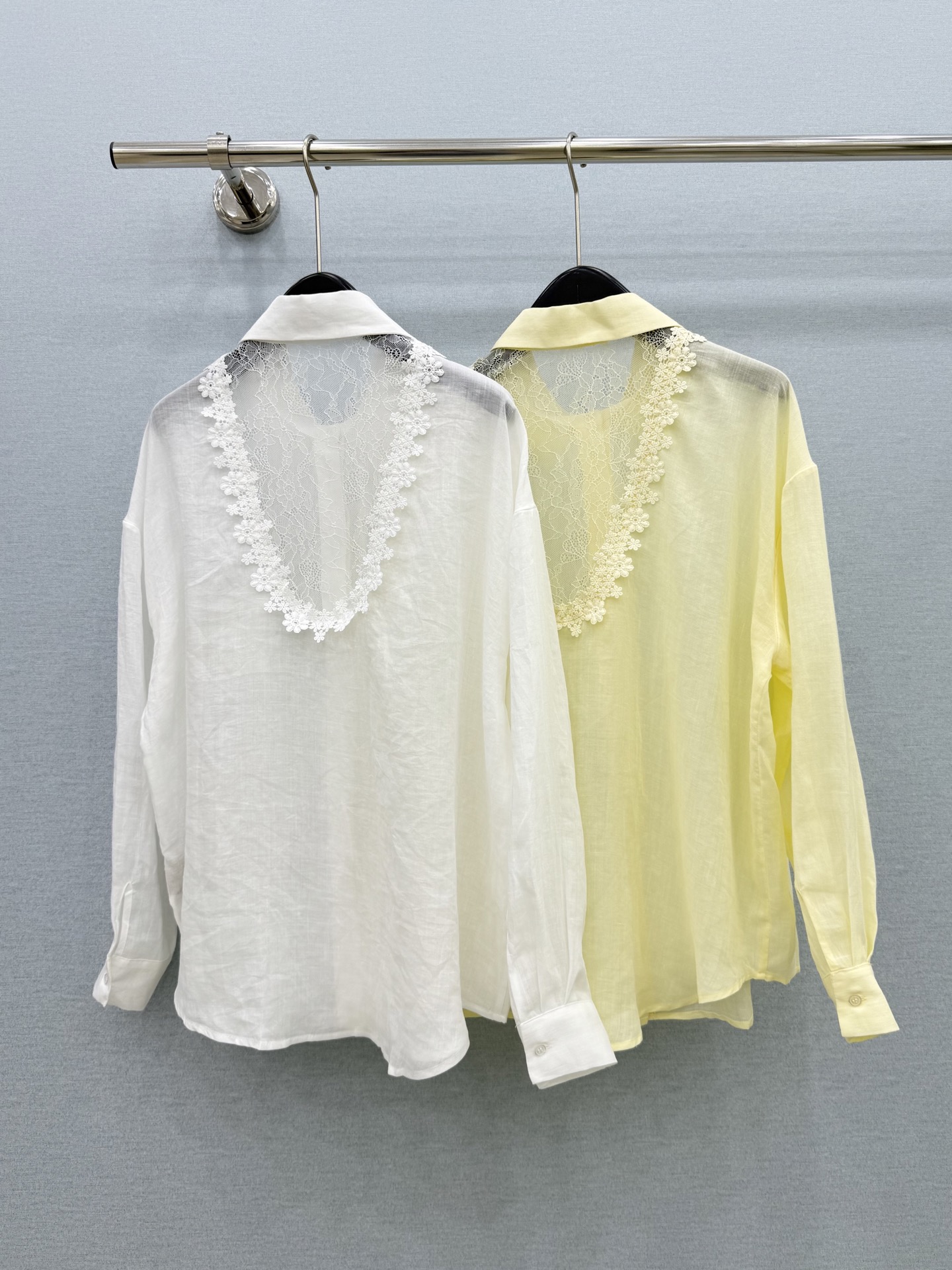 🛒𝐍𝐄𝐖 · 𝟐𝟎𝟐6/爆款现货【早春新款】设计师|2026蕾丝钩花拼接棉麻衬衫定制YB材质 舒适好穿 🛒𝐍𝐄𝐖 · 𝟐𝟎𝟐6/爆款现货【早春新款】设计师|2026蕾丝钩花拼接棉麻衬衫定制YB材质 舒适好穿