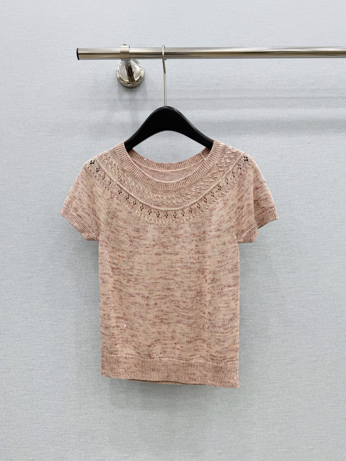 🛒𝐍𝐄𝐖 · 𝟐𝟎𝟐6/爆款现货【原单品质】小众｜2026新款钩花针织衫老钱风穿搭  配西裤绝美定制面料