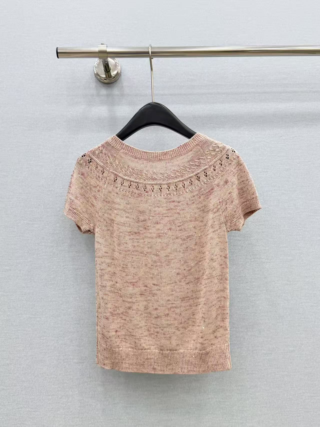 🛒𝐍𝐄𝐖 · 𝟐𝟎𝟐6/爆款现货【原单品质】小众｜2026新款钩花针织衫老钱风穿搭  配西裤绝美定制面料