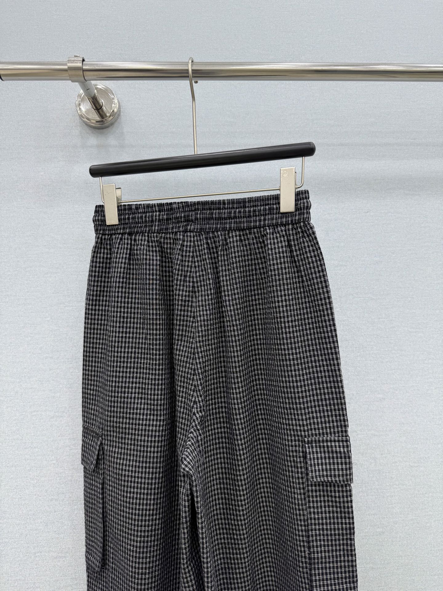 🛒𝐍𝐄𝐖 · 𝟐𝟎𝟐6/爆款现货原单品质  小众*｜2026新品工装式格纹休闲裤常规设计  经典高级肌理