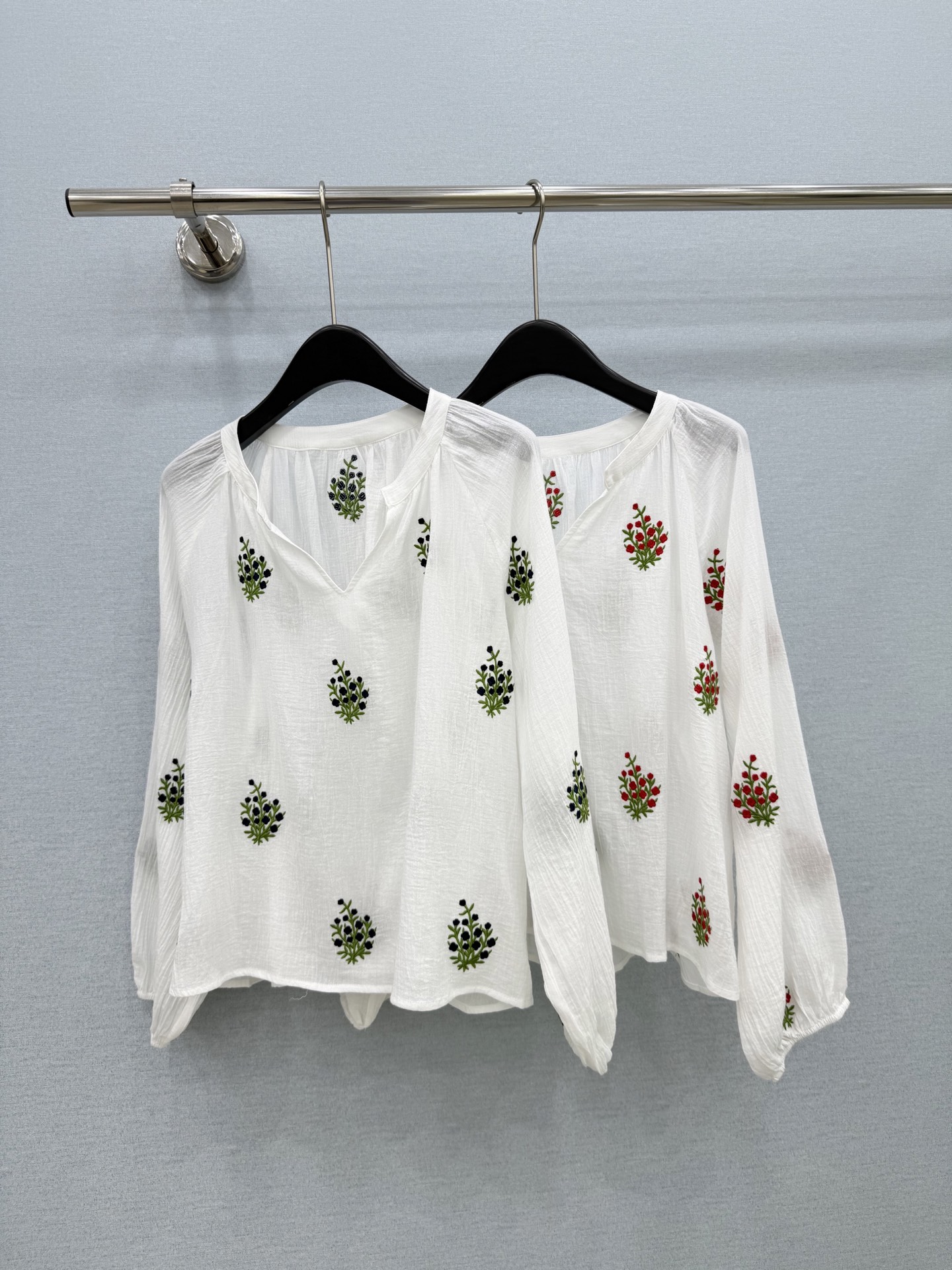 🛒𝐍𝐄𝐖 · 𝟐𝟎𝟐6/爆款现货原单品质  小众*｜2026新品长袖刺绣衬衫精致版型，高级肌理细腻 极简