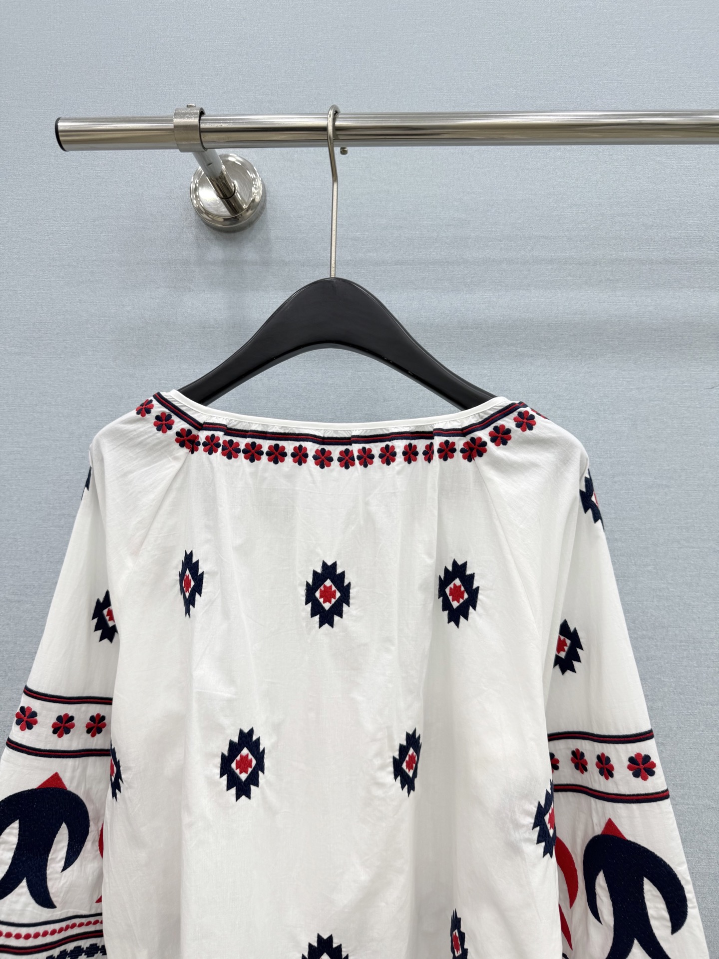 🛒𝐍𝐄𝐖 · 𝟐𝟎𝟐6/爆款现货原单品质  小众*｜2026新品波西米亚风刺绣衬衫精致版型，高级肌理细腻