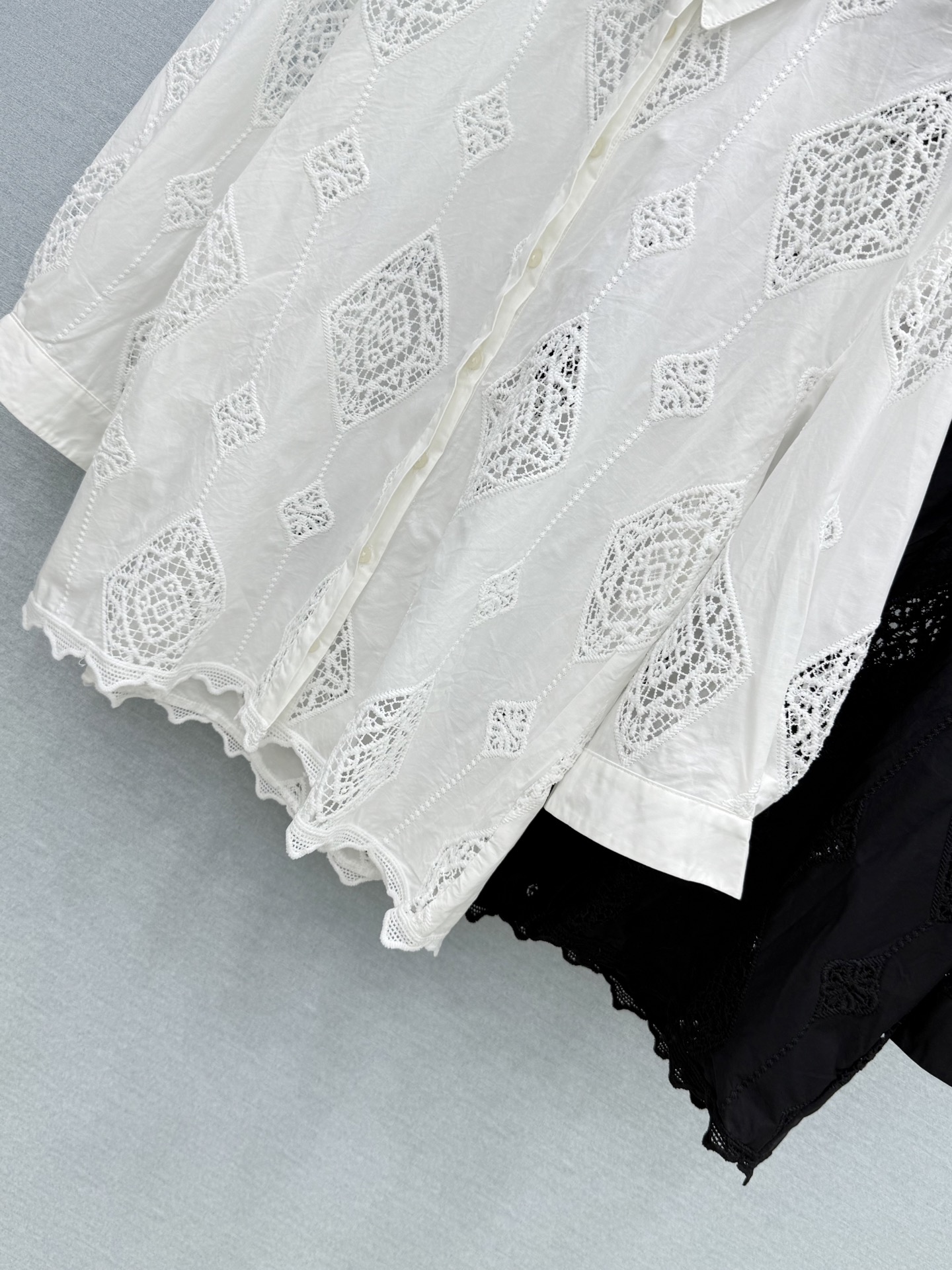 🛒𝐍𝐄𝐖 · 𝟐𝟎𝟐6/爆款现货原单品质  小众*｜2026新品水溶拼接菱格刺绣衬衫 系列款精致版型，高