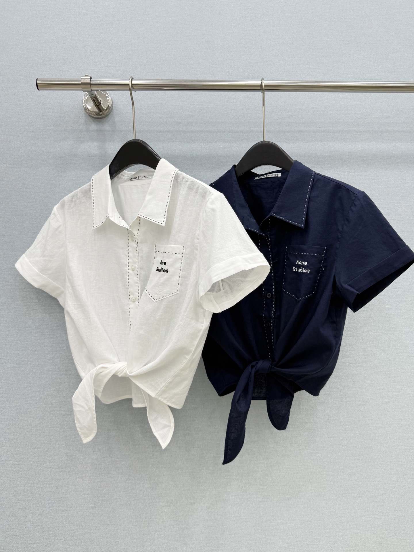 🛒𝐍𝐄𝐖 · 𝟐𝟎𝟐6/爆款现货原单品质   Acn*｜2026新品撞色刺绣系带棉麻衬衫精致版型，高级肌
