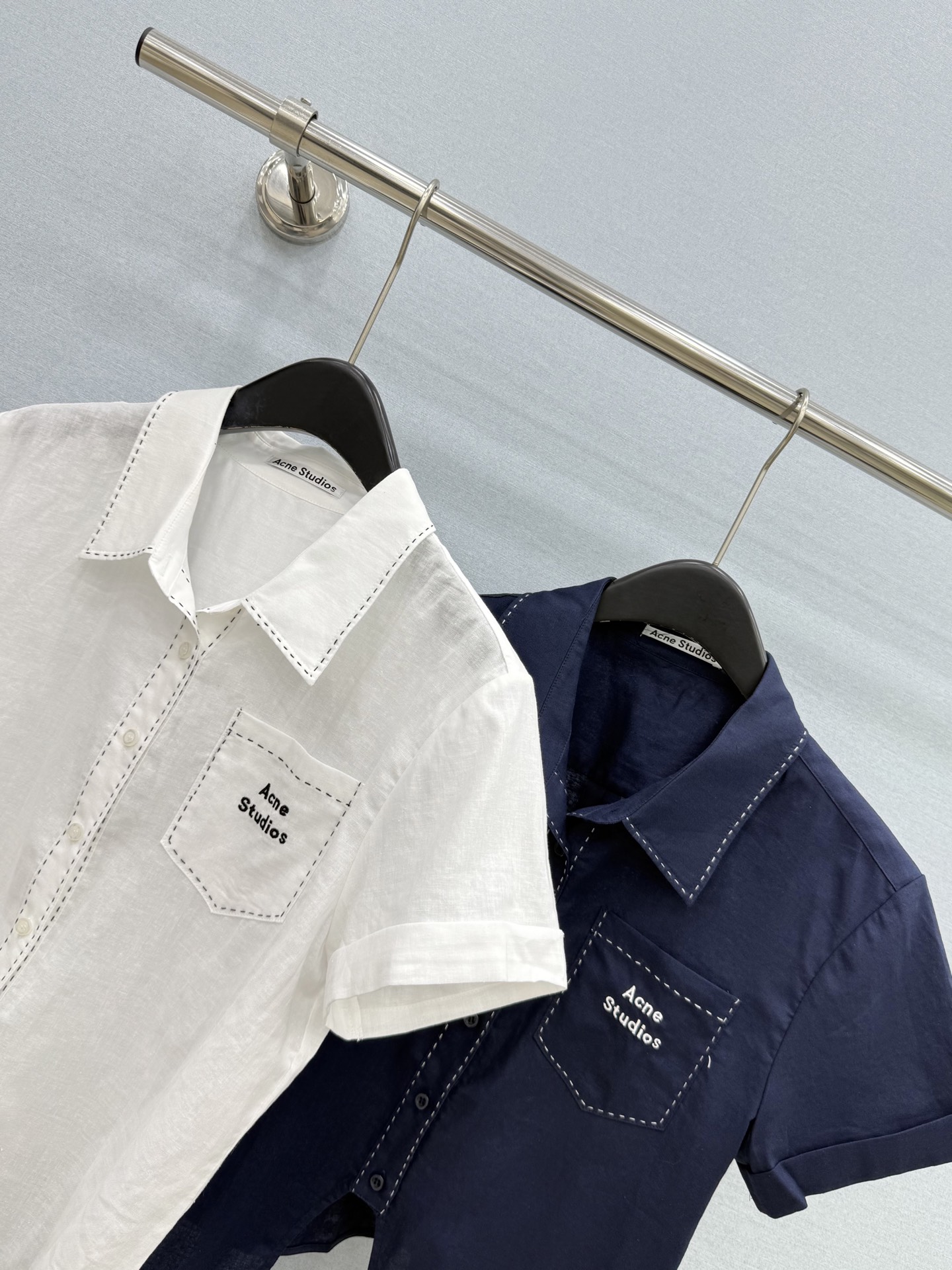 🛒𝐍𝐄𝐖 · 𝟐𝟎𝟐6/爆款现货原单品质   Acn*｜2026新品撞色刺绣系带棉麻衬衫精致版型，高级肌