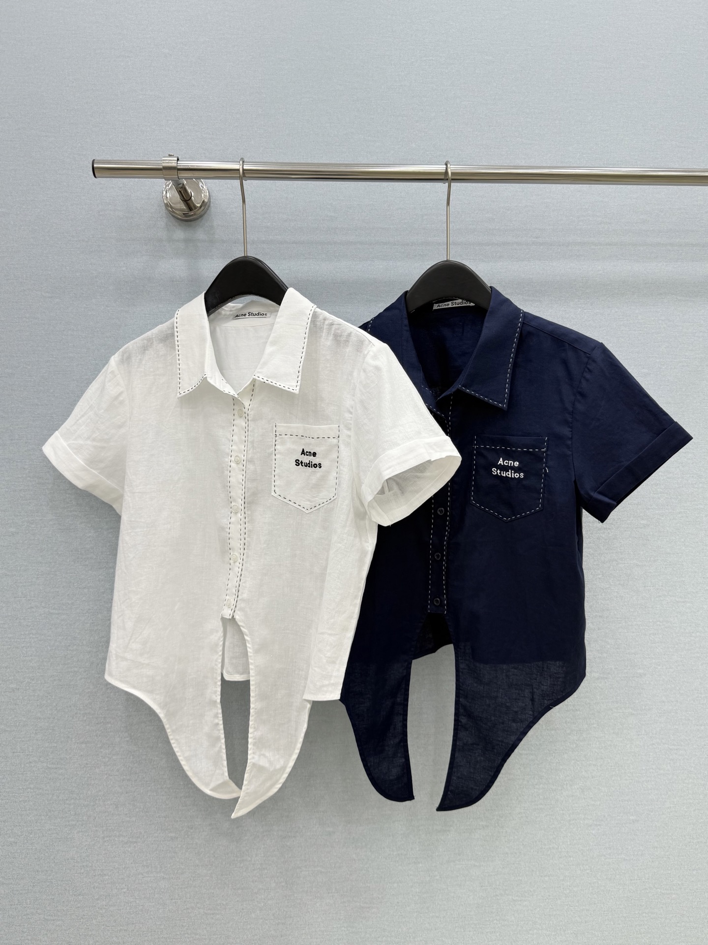 🛒𝐍𝐄𝐖 · 𝟐𝟎𝟐6/爆款现货原单品质   Acn*｜2026新品撞色刺绣系带棉麻衬衫精致版型，高级肌