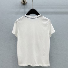 🛒𝐍𝐄𝐖 · 𝟐𝟎𝟐6/爆款现货原单品质 小众|26新品手工工艺短袖T恤精致版型上身巨显瘦!定制最新工 🛒𝐍𝐄𝐖 · 𝟐𝟎𝟐6/爆款现货原单品质 小众|26新品手工工艺短袖T恤精致版型上身巨显瘦!定制最新工