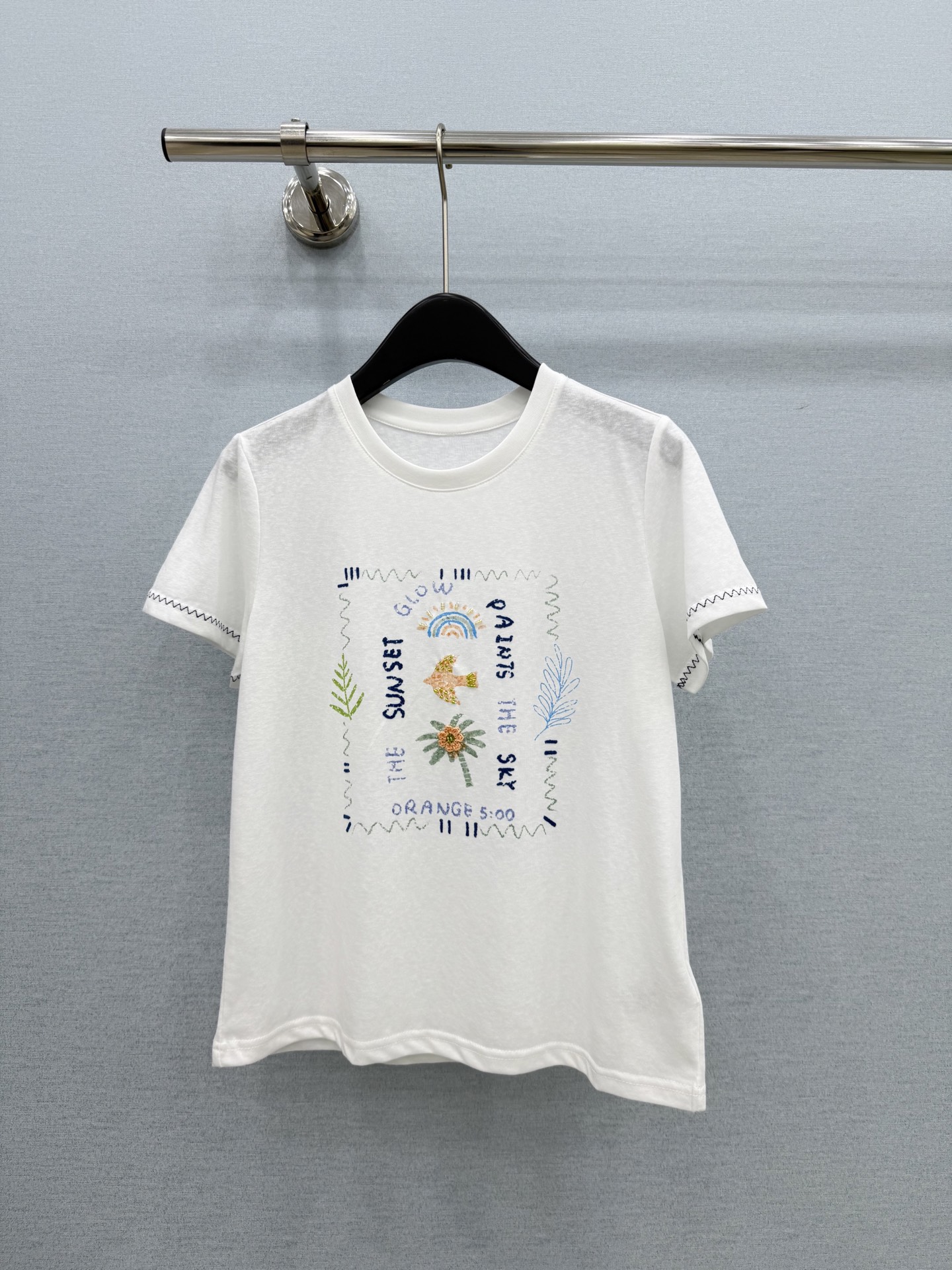 🛒𝐍𝐄𝐖 · 𝟐𝟎𝟐6/爆款现货原单品质  小众｜26新品手工工艺短袖T恤精致版型上身巨显瘦！定制最新工