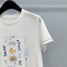 🛒𝐍𝐄𝐖 · 𝟐𝟎𝟐6/爆款现货原单品质 小众|26新品手工工艺短袖T恤精致版型上身巨显瘦!定制最新工 🛒𝐍𝐄𝐖 · 𝟐𝟎𝟐6/爆款现货原单品质 小众|26新品手工工艺短袖T恤精致版型上身巨显瘦!定制最新工