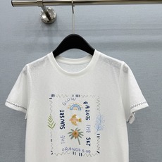 🛒𝐍𝐄𝐖 · 𝟐𝟎𝟐6/爆款现货原单品质 小众|26新品手工工艺短袖T恤精致版型上身巨显瘦!定制最新工 🛒𝐍𝐄𝐖 · 𝟐𝟎𝟐6/爆款现货原单品质 小众|26新品手工工艺短袖T恤精致版型上身巨显瘦!定制最新工