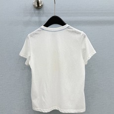 🛒𝐍𝐄𝐖 · 𝟐𝟎𝟐6/爆款现货原单品质 小众|26新品手工工艺短袖T恤精致版型上身巨显瘦!定制最新工 🛒𝐍𝐄𝐖 · 𝟐𝟎𝟐6/爆款现货原单品质 小众|26新品手工工艺短袖T恤精致版型上身巨显瘦!定制最新工