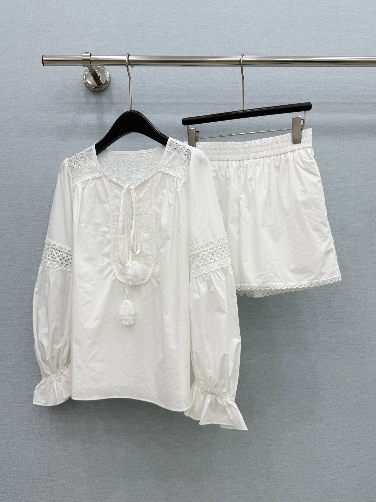 🛒𝐍𝐄𝐖 · 𝟐𝟎𝟐6/爆款现货原单品质  小众*｜2026新品水溶拼接系带衬衫短裤套装精致版型，高级肌