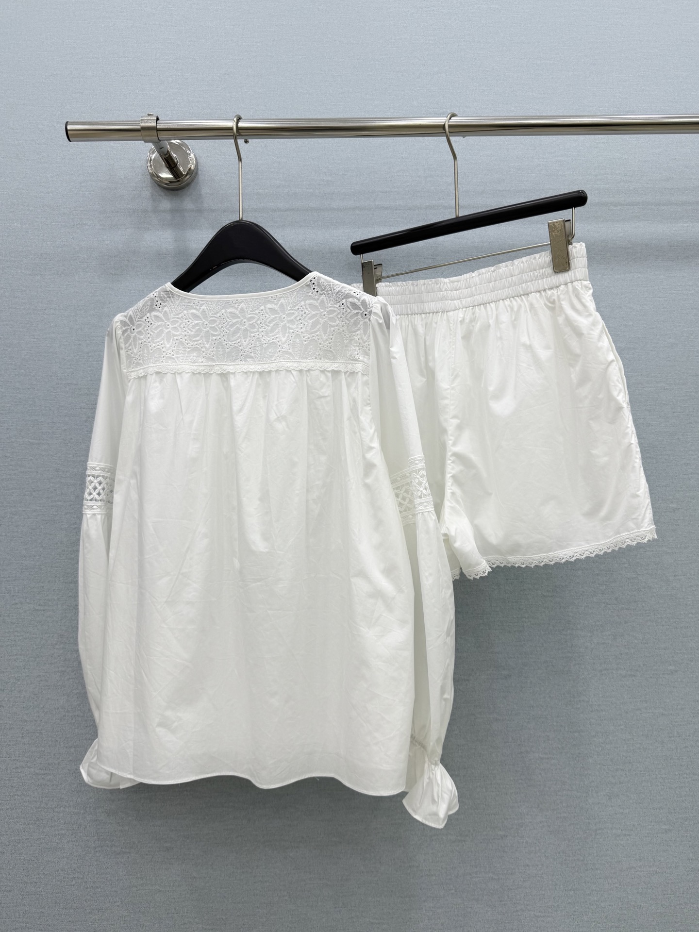 🛒𝐍𝐄𝐖 · 𝟐𝟎𝟐6/爆款现货原单品质  小众*｜2026新品水溶拼接系带衬衫短裤套装精致版型，高级肌