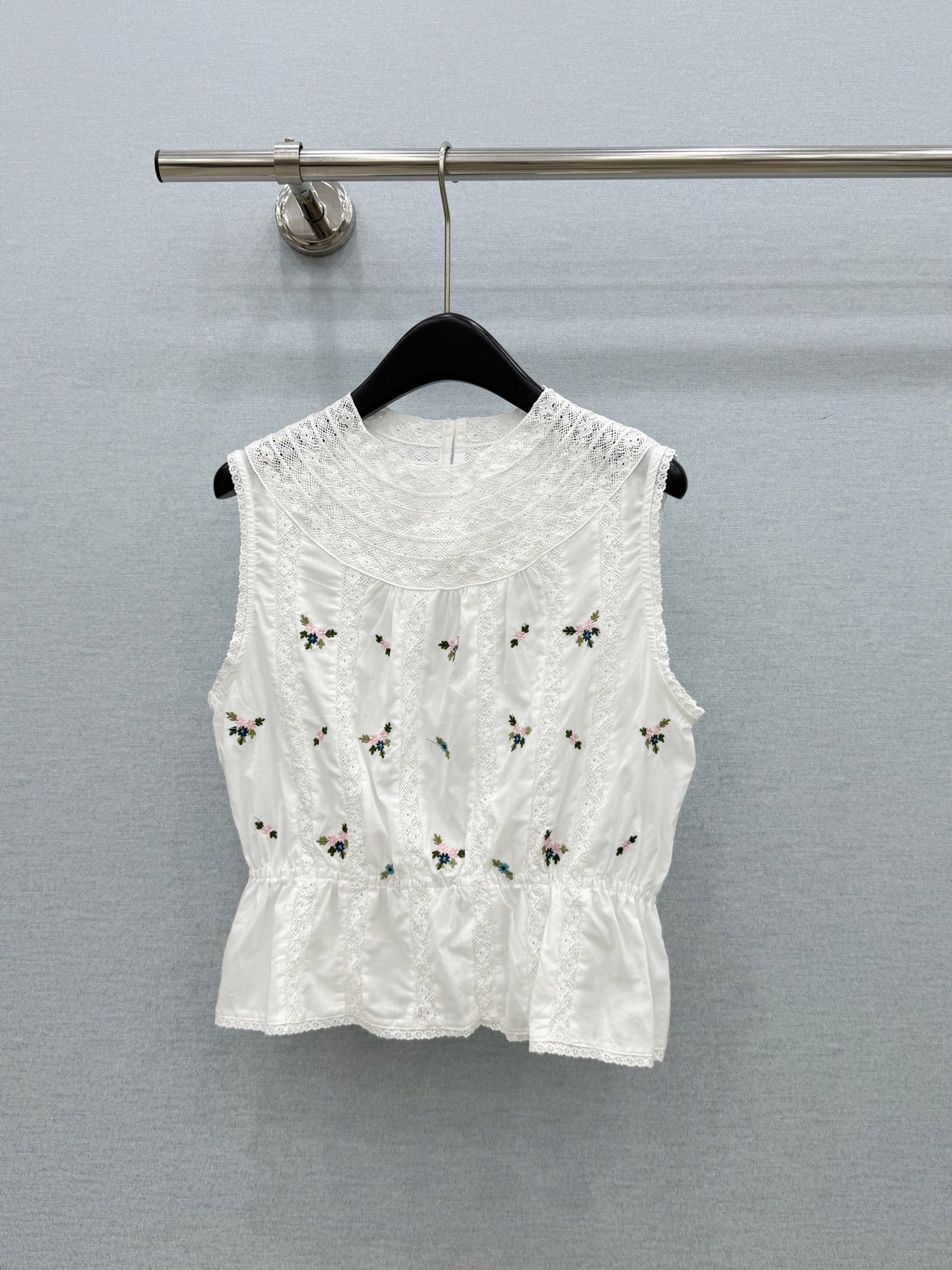 🛒𝐍𝐄𝐖 · 𝟐𝟎𝟐6/爆款现货原单品质   小众*｜2026新品蕾丝拼接刺绣衬衫 精致版型，高级肌理细