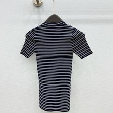 🛒𝐍𝐄𝐖 · 𝟐𝟎𝟐6/爆款现货【原版定制】Pra*|26新品短袖条纹针织T恤 系列款精致版型上身巨显瘦 🛒𝐍𝐄𝐖 · 𝟐𝟎𝟐6/爆款现货【原版定制】Pra*|26新品短袖条纹针织T恤 系列款精致版型上身巨显瘦