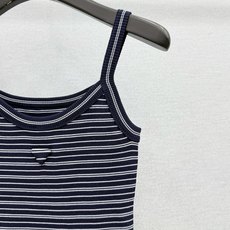🛒𝐍𝐄𝐖 · 𝟐𝟎𝟐6/爆款现货【原版定制】Pra*|26新品短袖条纹针织吊带 系列款精致版型上身巨显 🛒𝐍𝐄𝐖 · 𝟐𝟎𝟐6/爆款现货【原版定制】Pra*|26新品短袖条纹针织吊带 系列款精致版型上身巨显
