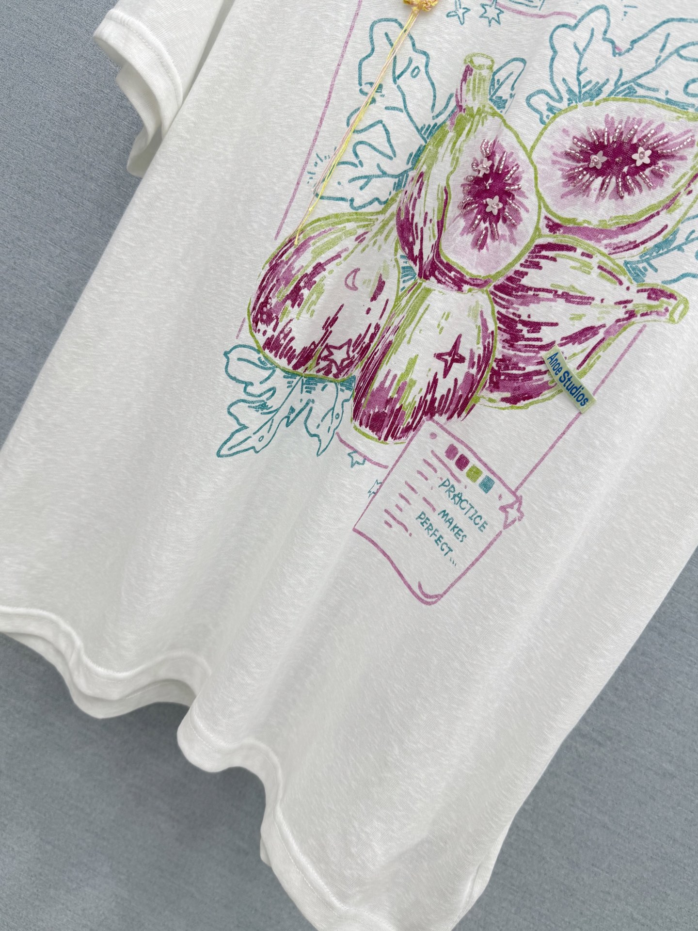 🛒𝐍𝐄𝐖 · 𝟐𝟎𝟐6/爆款现货【春夏上新】 设计师小众｜2026新款印花立体手工防晒短袖T高订面料，百