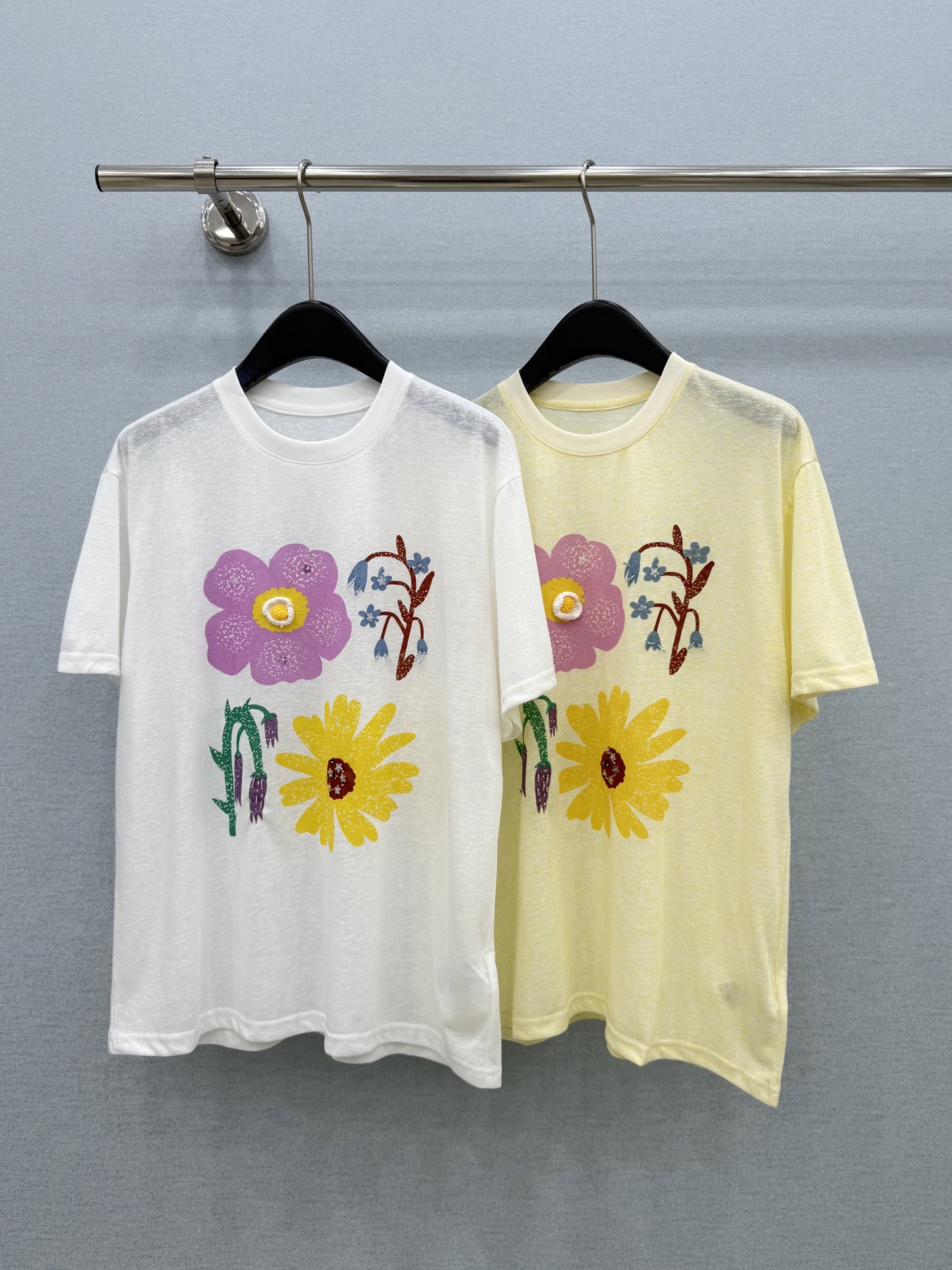 🛒𝐍𝐄𝐖 · 𝟐𝟎𝟐6/爆款现货【春夏上新】 设计师小众｜2026新款印花立体手工防晒短袖T高订面料，百