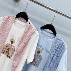 🛒𝐍𝐄𝐖 · 𝟐𝟎𝟐6/爆款现货【春夏上新】 设计师小众|2026新款印花立体手工多用式披肩短袖T高订面 🛒𝐍𝐄𝐖 · 𝟐𝟎𝟐6/爆款现货【春夏上新】 设计师小众|2026新款印花立体手工多用式披肩短袖T高订面