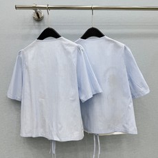 🛒𝐍𝐄𝐖 · 𝟐𝟎𝟐6/爆款现货原单品质 小众*|2026新品条纹拼接刺绣系带衬衫精致版型,高级肌理细腻 🛒𝐍𝐄𝐖 · 𝟐𝟎𝟐6/爆款现货原单品质 小众*|2026新品条纹拼接刺绣系带衬衫精致版型,高级肌理细腻