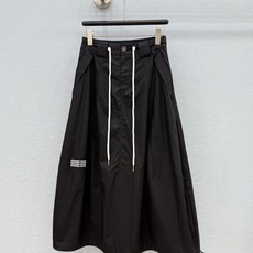 🛒𝐍𝐄𝐖 · 𝟐𝟎𝟐6/爆款现货【春夏上新】设计师|26新款长款抽绳半裙 气质女神必入 撞色剪贴字母装 🛒𝐍𝐄𝐖 · 𝟐𝟎𝟐6/爆款现货【春夏上新】设计师|26新款长款抽绳半裙 气质女神必入 撞色剪贴字母装