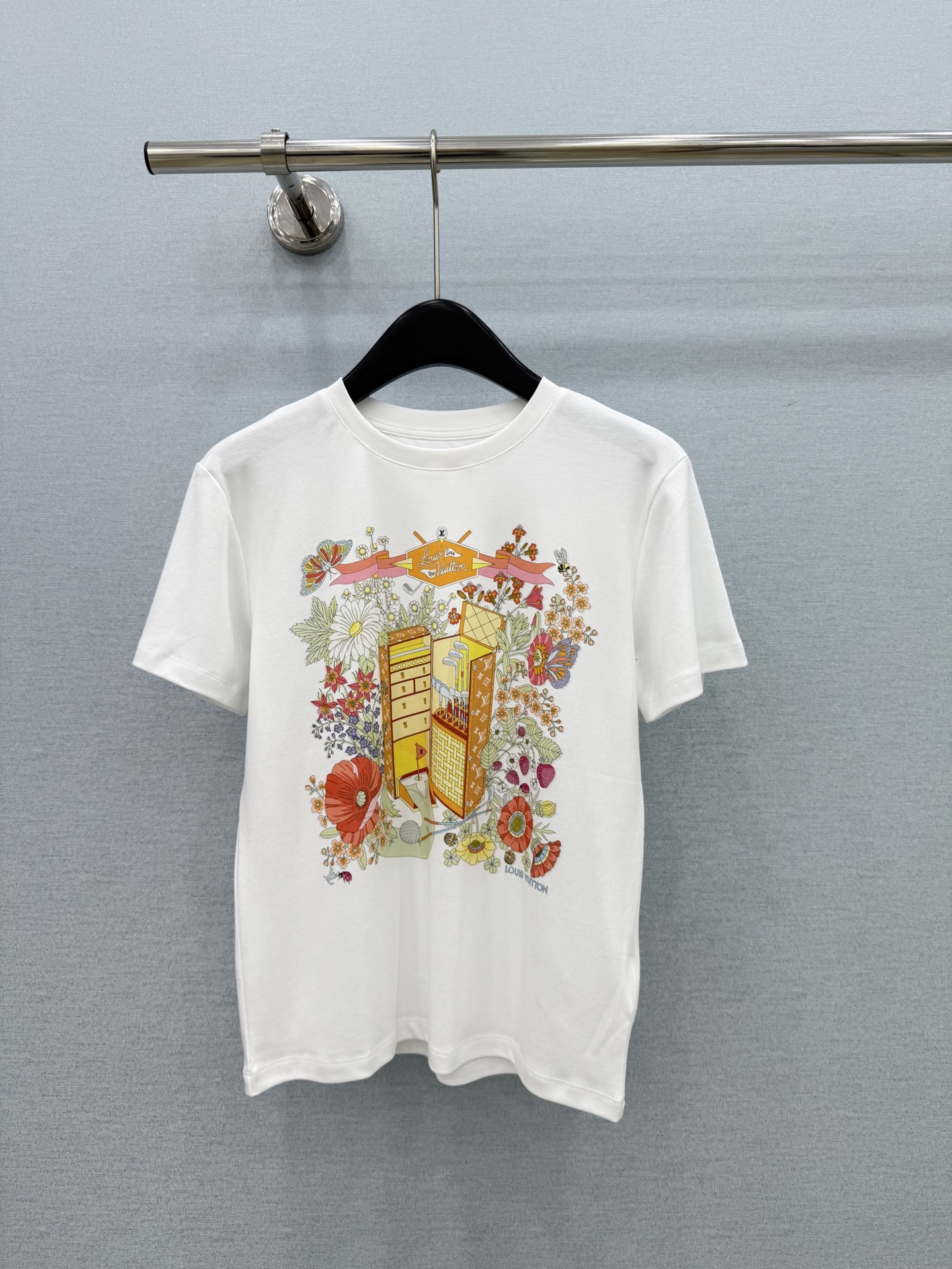 🛒𝐍𝐄𝐖 · 𝟐𝟎𝟐6/爆款现货【春夏上新】 L*｜2026新款印花短袖T恤高订面料，百搭版型  ，上身