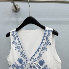 🛒𝐍𝐄𝐖 · 𝟐𝟎𝟐6/爆款现货原单品质 小众|26经典花边水溶刺绣系带背心老钱风极致穿搭最新系列单品 🛒𝐍𝐄𝐖 · 𝟐𝟎𝟐6/爆款现货原单品质 小众|26经典花边水溶刺绣系带背心老钱风极致穿搭最新系列单品
