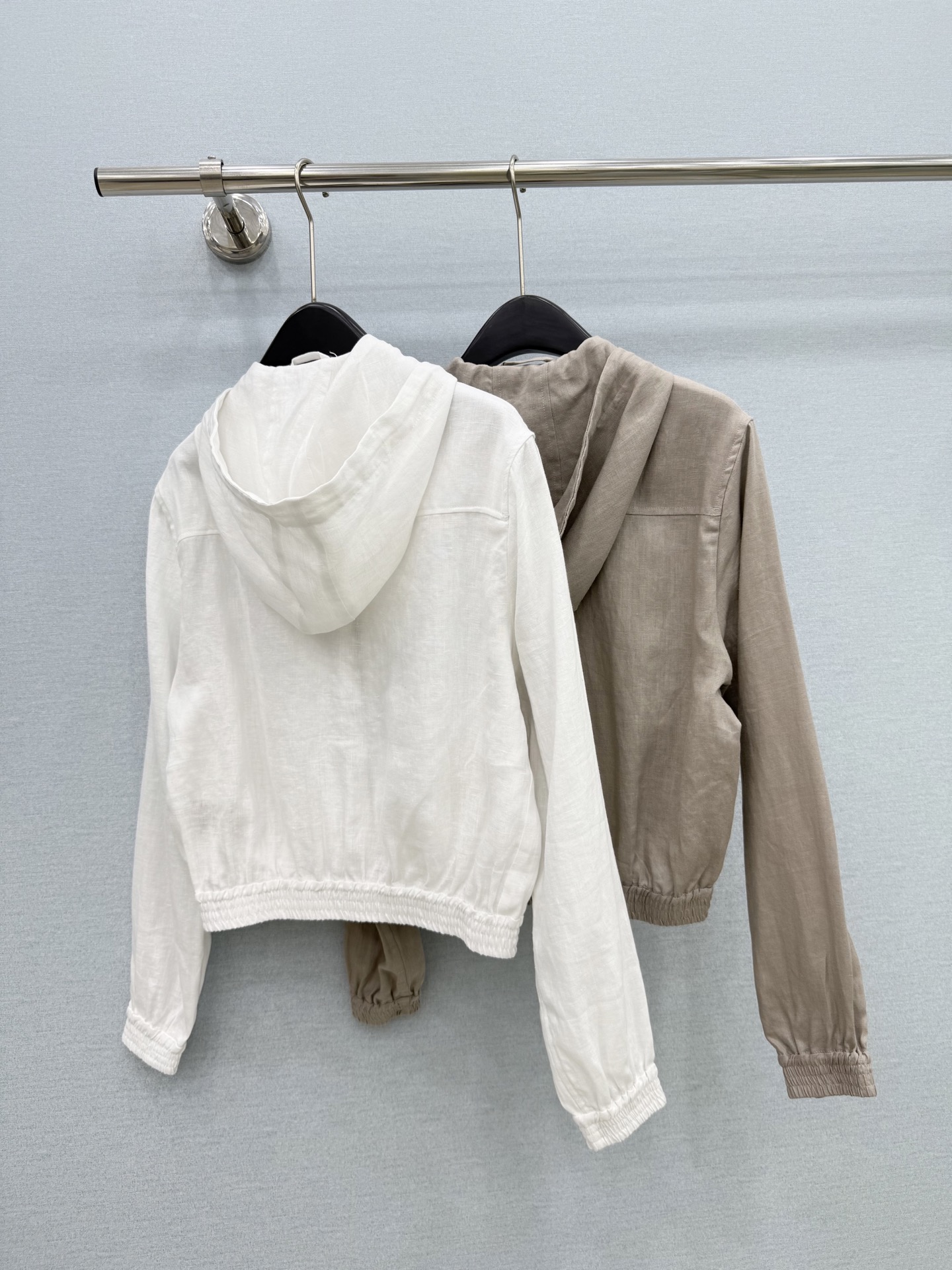 🛒𝐍𝐄𝐖 · 𝟐𝟎𝟐6/爆款现货【原单品质】 小众｜26新款 轻奢重工棉麻带帽外套精致版型 秋冬爆款 高