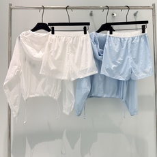 🛒𝐍𝐄𝐖 · 𝟐𝟎𝟐6/爆款现货【原单品质】设计师|26新品防晒套装!高端定制戴帽外套,搭配松紧短裤极简 🛒𝐍𝐄𝐖 · 𝟐𝟎𝟐6/爆款现货【原单品质】设计师|26新品防晒套装!高端定制戴帽外套,搭配松紧短裤极简