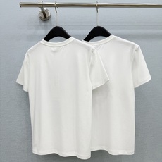 🛒𝐍𝐄𝐖 · 𝟐𝟎𝟐6/爆款现货【原单品质】Dio*|2026新款烫钻印花T恤高订面料,百搭版型 ,上 🛒𝐍𝐄𝐖 · 𝟐𝟎𝟐6/爆款现货【原单品质】Dio*|2026新款烫钻印花T恤高订面料,百搭版型 ,上