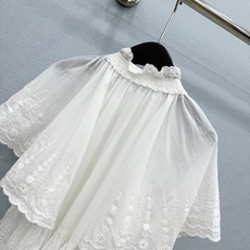 🛒𝐍𝐄𝐖 · 𝟐𝟎𝟐6/爆款现货原单品质 小众*|2026新品水溶花边斗篷式衬衫精致版型,高级肌理细腻 🛒𝐍𝐄𝐖 · 𝟐𝟎𝟐6/爆款现货原单品质 小众*|2026新品水溶花边斗篷式衬衫精致版型,高级肌理细腻
