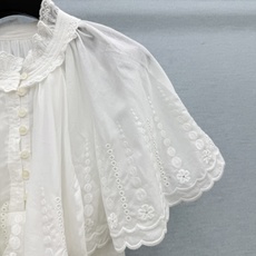 🛒𝐍𝐄𝐖 · 𝟐𝟎𝟐6/爆款现货原单品质 小众*|2026新品水溶花边斗篷式衬衫精致版型,高级肌理细腻 🛒𝐍𝐄𝐖 · 𝟐𝟎𝟐6/爆款现货原单品质 小众*|2026新品水溶花边斗篷式衬衫精致版型,高级肌理细腻