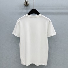 🛒𝐍𝐄𝐖 · 𝟐𝟎𝟐6/爆款现货【原单品质】Lv|2026新款印花T恤高订面料,百搭版型 ,上身的触感 🛒𝐍𝐄𝐖 · 𝟐𝟎𝟐6/爆款现货【原单品质】Lv|2026新款印花T恤高订面料,百搭版型 ,上身的触感