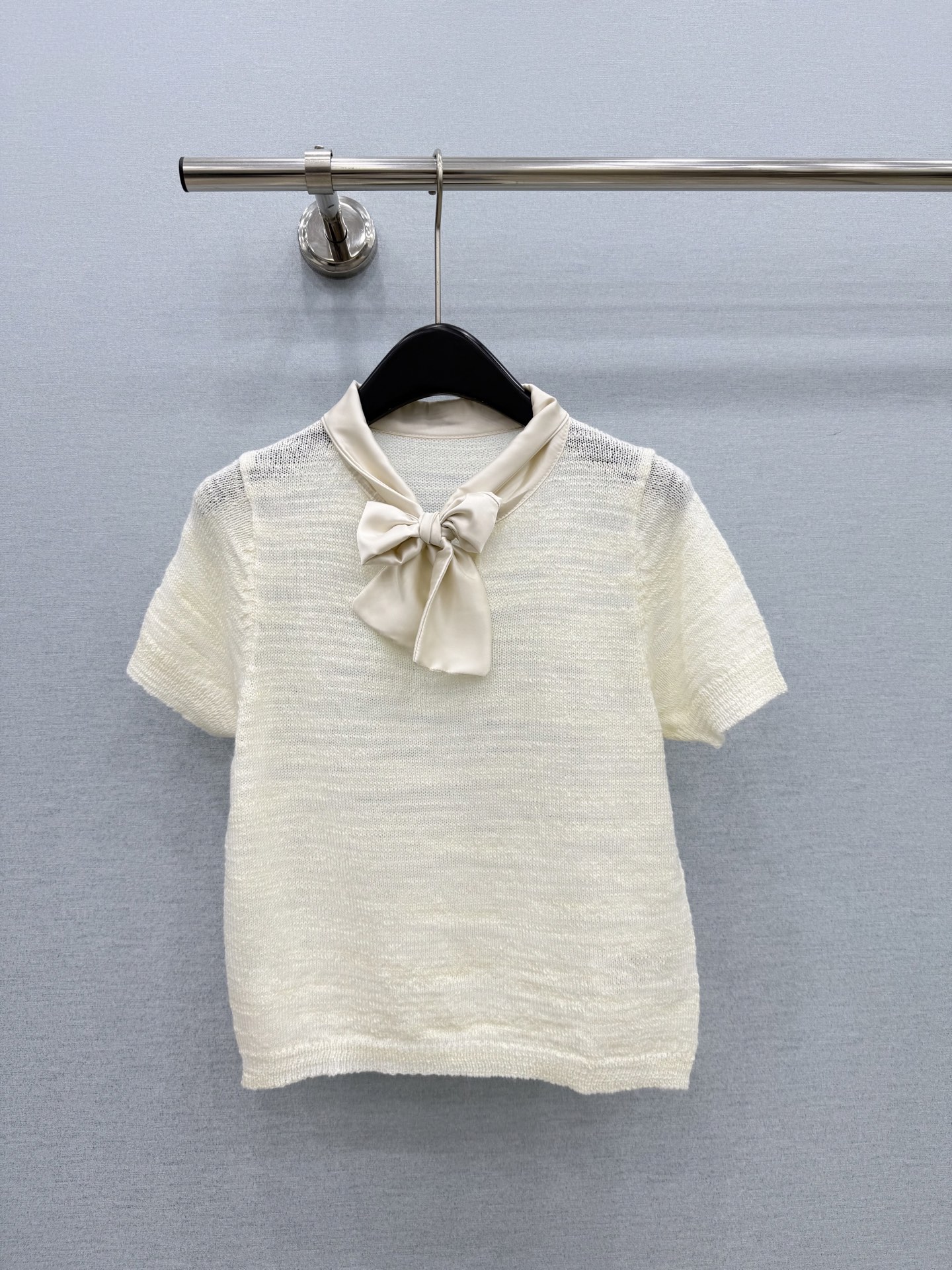 🛒𝐍𝐄𝐖 · 𝟐𝟎𝟐6/爆款现货【原单品质】小众｜2026新款系带针织衫老钱风穿搭  配西裤绝美定制面料