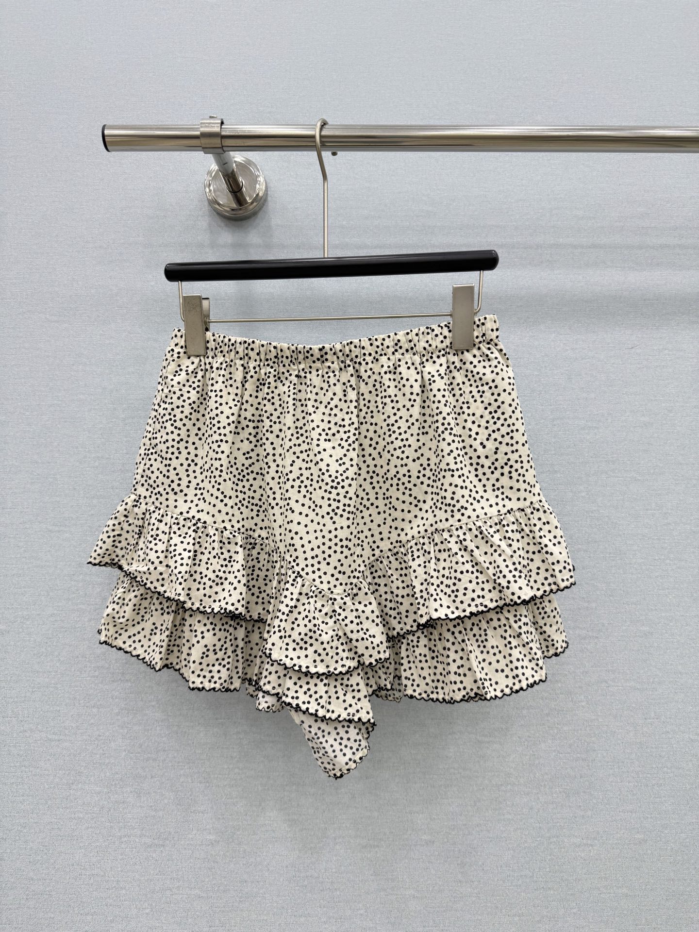 🛒𝐍𝐄𝐖 · 𝟐𝟎𝟐6/爆款现货原单品质  小众*｜2026新品花边裤裙精致版型，高级肌理细腻 极简主义