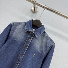 🛒𝐍𝐄𝐖 · 𝟐𝟎𝟐6/爆款现货【秋冬上新】Ysl|2026新品刺绣牛仔衬衫定制YB斜纹棉牛仔材质 酵素 🛒𝐍𝐄𝐖 · 𝟐𝟎𝟐6/爆款现货【秋冬上新】Ysl|2026新品刺绣牛仔衬衫定制YB斜纹棉牛仔材质 酵素