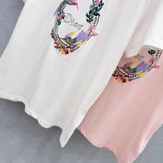🛒𝐍𝐄𝐖 · 𝟐𝟎𝟐6/爆款现货【原单品质】Dio*|2026新款印花T恤高订面料,百搭版型 ,上身的 🛒𝐍𝐄𝐖 · 𝟐𝟎𝟐6/爆款现货【原单品质】Dio*|2026新款印花T恤高订面料,百搭版型 ,上身的